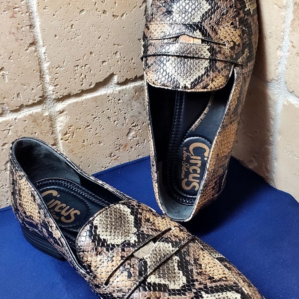 Circus by Sam Edelman Black, Brown White Snake Print Loafers Size 7.5